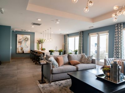 De woonkamer opnieuw inrichten: Hoe pak je dit aan?