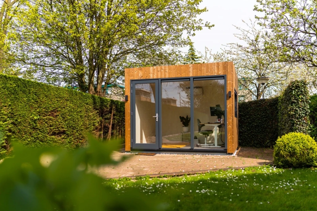 Werken en wonen in balans met een tuinkantoor
