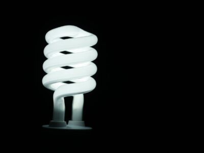 7x Railverlichting in de woonkamer - handige tips voor sfeer én flexibiliteit