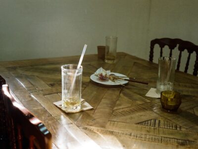 Sfeervol licht met verzonken verlichting in tafel diy