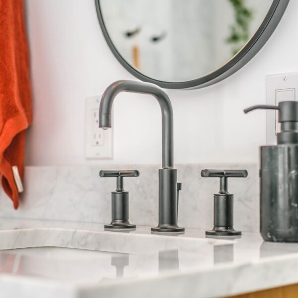 Stralende voegen: zo maak je tegelvoegen echt schoon