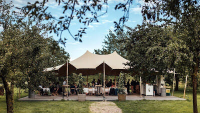 Maatwerk overkapping: de voordelen van een stretchtent